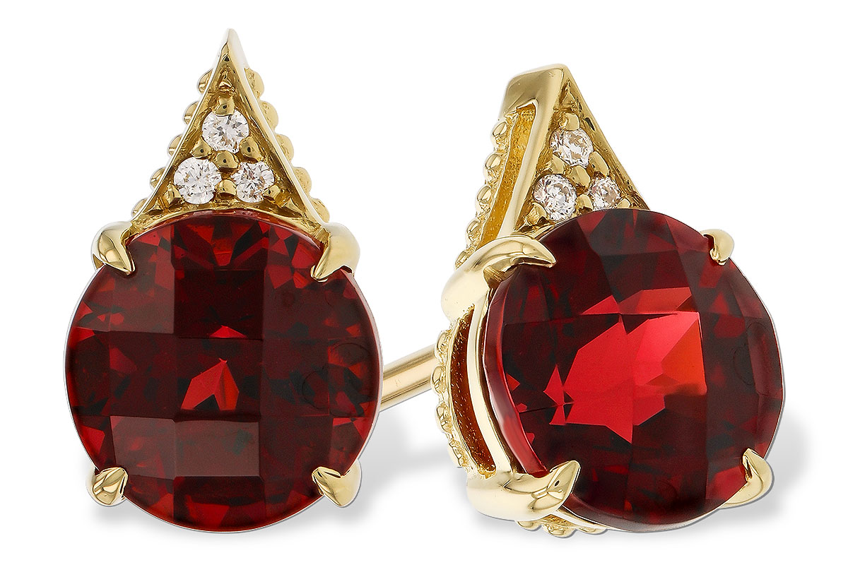 A284-06572: EARR 2.08 TW GARNET 2.10 TGW (6MM RD)