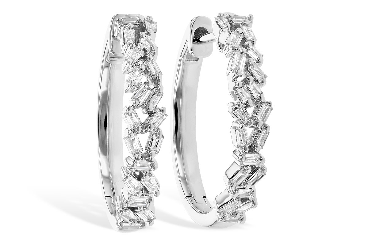 D282-21163: EARR .26 TW BAGUETTES