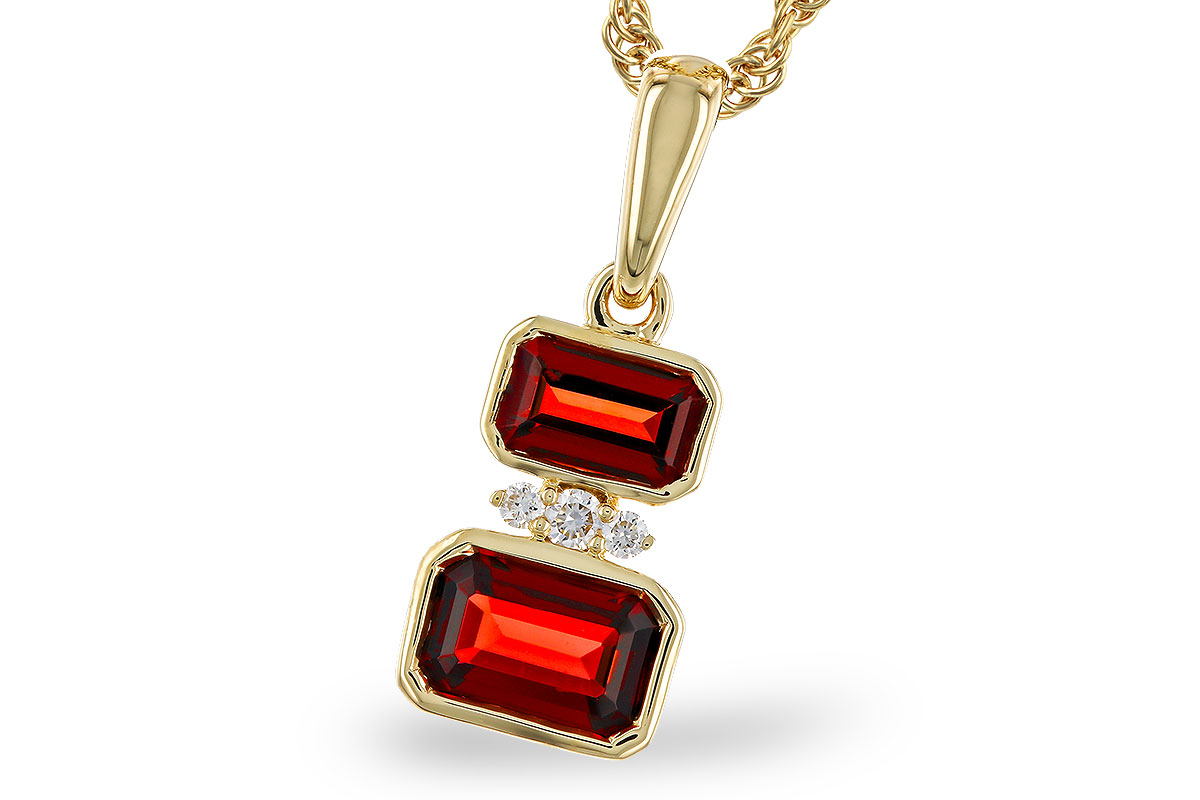 E284-02063: NECK .98 TW GARNET 1.01 TGW