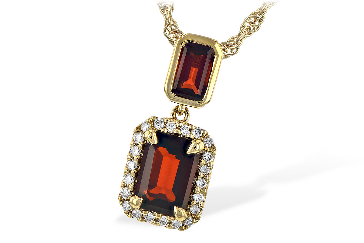 F198-61117: NECK 1.45 TW GARNET 1.56 TGW