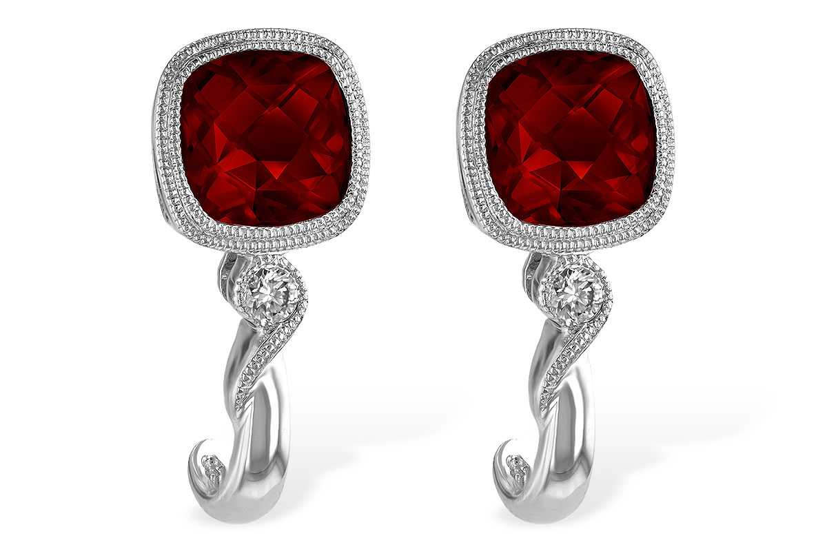 G193-16626: EARRINGS 2.36 GARNET 2.40 TGW