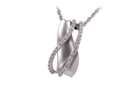K193-12953: NECKLACE .28 TW
